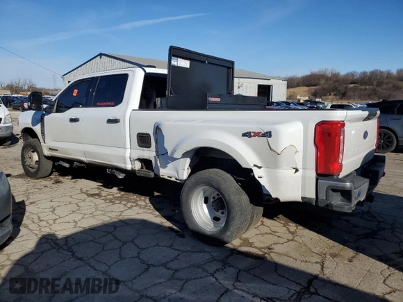 2024 Ford F-350 XL with VIN 1FT8W3DT7RED58123, listed as a Copart auction lot 49312595 with Not Provided miles and Clean Title. Bid and sale history available at DreamBid. Image 2.