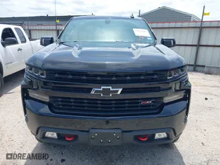 2019 Chevrolet Silverado 1500 LT Trail Boss with VIN 3GCPYFED5KG193055, listed as a IAAI auction lot 42071245 with 74,793 mi miles. Bid and sale history available at carsss.com. Image 12.