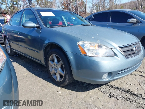 2002 Nissan Altima SE with VIN 1N4BL11E22C121586, listed as a IAAI auction lot 41409205 with 213,720 mi miles. Bid and sale history available at carsss.com. Image 1.