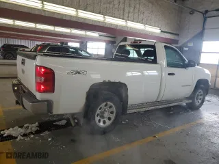 2008 Chevrolet Silverado 1500 Work Truck with VIN 1GCEK14X48Z116550, listed as a Copart auction lot 45712395 with 207,532 mi miles and Salvage Title. Bid and sale history available at carsss.com. Image 3.