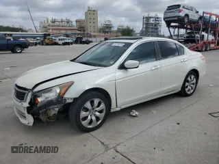2010 Honda Accord EX-L z VIN 1HGCP3F83AA026712, wystawiony jako Copart lot #57219215 z przebiegiem 208 908 mil mil oraz Szkoda całkowita • Salvage title. Historia ofert i sprzedaży dostępna na DreamBid. Obrazek 1.