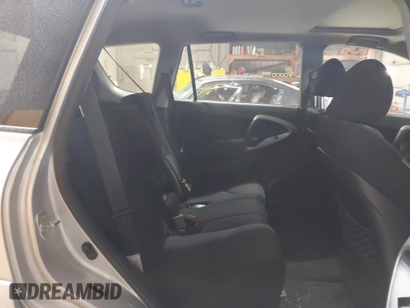 2008 Toyota RAV4 Sport z VIN JTMZK32V286010730, wystawiony jako IAAI lot #41564097 z przebiegiem 250 771 mil mil oraz . Historia ofert i sprzedaży dostępna na DreamBid. Obrazek 8.