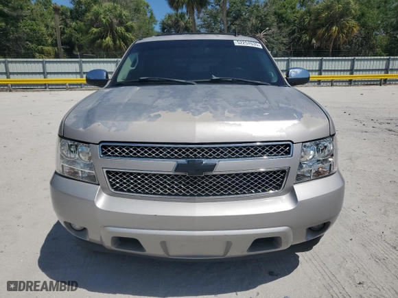 2007 Chevrolet Suburban LS with VIN 1GNFC16027J253685, listed as a Copart auction lot 52257635 with 247,317 mi miles and Clean Title. Bid and sale history available at carsss.com. Image 5.