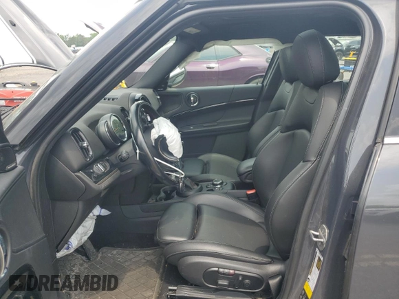 2019 MINI Countryman Cooper S with VIN WMZYT5C57K3E62624, listed as a Copart auction lot 59481905 with 98,182 mi miles and Salvage title. Bid and sale history available at DreamBid. Image 7.