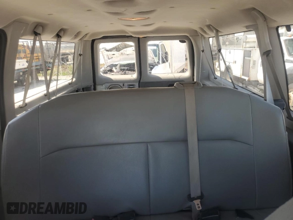 2009 Ford Econoline Passenger XL с VIN 1FBNE31L09DA71730, выставлен на аукционе Copart как лот 56863325 с пробегом Не указан миль и Чистый • Clean title. История ставок и продаж доступна на DreamBid. Изображение 10.