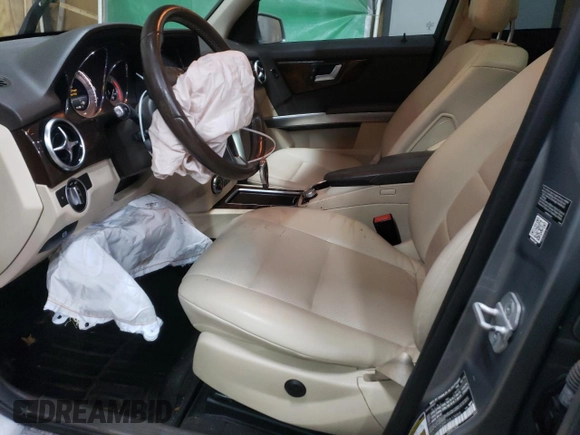 2015 Mercedes-Benz GLK 250 with VIN WDCGG0EB9FG413064, listed as a Copart auction lot 79046503 with 123,376 mi miles and . Bid and sale history available at DreamBid. Image 7.