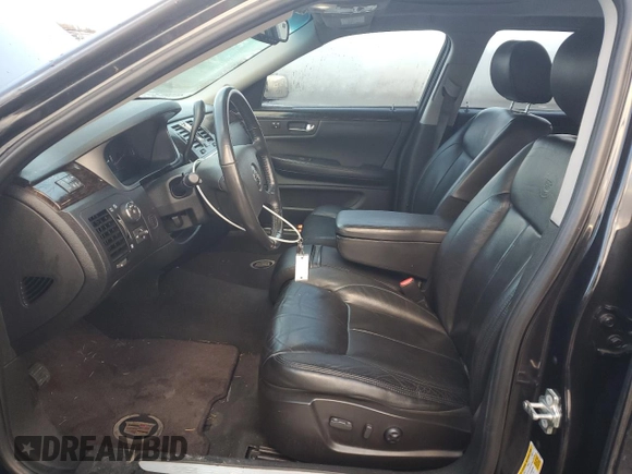 2008 Cadillac DTS 1SD z VIN 1G6KD57Y78U192983, wystawiony jako Copart lot #87672955 z przebiegiem 112 376 mil mil oraz Szkoda całkowita • Salvage title. Historia ofert i sprzedaży dostępna na DreamBid. Obrazek 7.