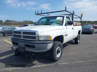 1995 Dodge 2500 with VIN 1B7KF26C7SS245177, listed as a IAAI auction lot 41898728 with 162,164 mi miles. Bid and sale history available at carsss.com. Image 2.