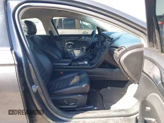 2018 Ford Fusion SE with VIN 3FA6P0HD6JR238133, listed as a IAAI auction lot 41765828 with 233,771 mi miles. Bid and sale history available at carsss.com. Image 5.