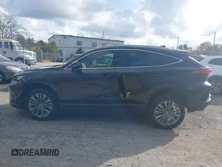 2021 Toyota Venza LE with VIN JTEAAAAH9MJ004071, listed as a IAAI auction lot 40933200 with 65,506 mi miles and . Bid and sale history available at carsss.com. Image 13.