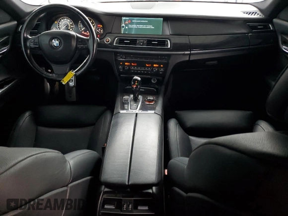 2011 BMW 7 Series 740i with VIN WBAKA4C55BC613072, listed as a Copart auction lot 87712105 with 137,048 mi miles and Clean Title. Bid and sale history available at carsss.com. Image 8.