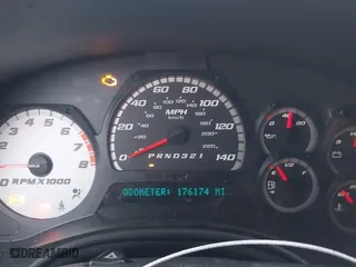2004 Chevrolet TrailBlazer LS with VIN 1GNDT13S542140462, listed as a IAAI auction lot 41373253 with 176,174 mi miles. Bid and sale history available at carsss.com. Image 7.