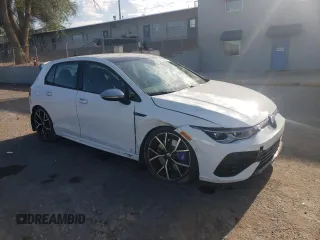 2024 Volkswagen Golf z VIN WVWFB7CD6RW126871, wystawiony jako Copart lot #70661024 z przebiegiem 3 155 mil mil oraz Szkoda całkowita • Salvage title. Historia ofert i sprzedaży dostępna na DreamBid. Obrazek 4.