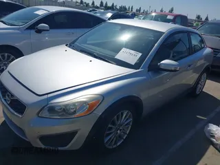 2011 Volvo C30 with VIN YV1672MK0B2210452, listed as a IAAI auction lot 42179155 with 77,507 mi miles and . Bid and sale history available at DreamBid. Image 2.