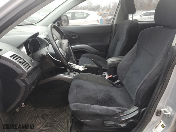 2007 Mitsubishi Outlander LS with VIN JA4MT31X37U013702, listed as a Copart auction lot 47644145 with 217,658 mi miles and Salvage Title. Bid and sale history available at carsss.com. Image 7.