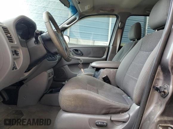 2002 Ford Escape XLT Choice with VIN 1FMYU04152KD42217, listed as a Copart auction lot 78302074 with 234,472 mi miles and Salvage Title. Bid and sale history available at carsss.com. Image 7.