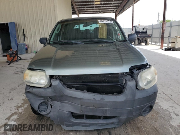 2005 Ford Escape XLS Value с VIN 1FMYU02Z35KC44073, выставлен на аукционе Copart как лот 58216525 с пробегом 135 959 миль миль и Списание • Salvage title. История ставок и продаж доступна на DreamBid. Изображение 5.