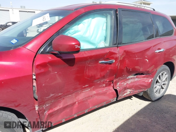 2016 Nissan Pathfinder SV with VIN 5N1AR2MN7GC613345, listed as a IAAI auction lot 41844224 with 116,782 mi miles. Bid and sale history available at carsss.com. Image 6.
