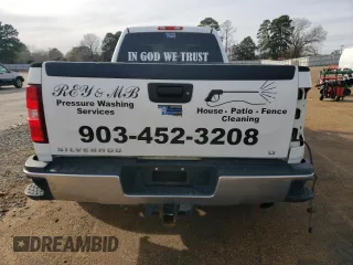 2011 Chevrolet Silverado 2500HD LT with VIN 1GC1CXCG8BF102370, listed as a Copart auction lot 88738855 with 231,802 mi miles and Salvage Title. Bid and sale history available at carsss.com. Image 6.
