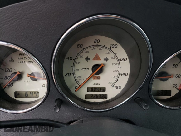 1998 Mercedes-Benz SLK 230/320 with VIN WDBKK47F9WF079564, listed as a Copart auction lot 71497654 with 226,380 mi miles and Salvage Title. Bid and sale history available at DreamBid. Image 9.
