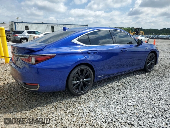 2022 Lexus ES 300h F Sport with VIN 58AGA1C11NU012393, listed as a Copart auction lot 56214745 with 31,764 mi miles and Salvage title. Bid and sale history available at DreamBid. Image 3.