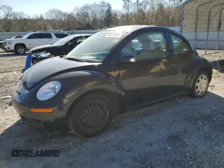 2007 Volkswagen New Beetle Coupe with VIN 3VWEW31C87M509093, listed as a Copart auction lot 86424304 with 220,540 mi miles and Clean Title. Bid and sale history available at carsss.com. Image 1.