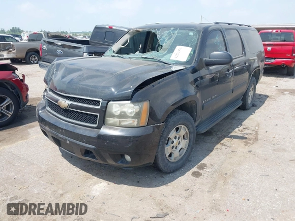 2008 Chevrolet Suburban 3LT z VIN 3GNFC16018G108883, wystawiony jako IAAI lot #42271973 z przebiegiem Nie podano mil oraz . Historia ofert i sprzedaży dostępna na DreamBid. Obrazek 17.