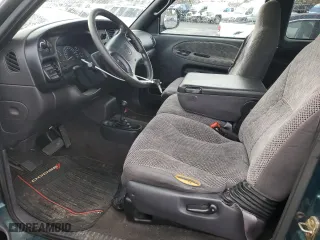 1998 Dodge Ram 1500 with VIN 3B7HF13Z7WG234044, listed as a Copart auction lot 44565195 with 194,353 mi miles and Salvage Title. Bid and sale history available at carsss.com. Image 7.