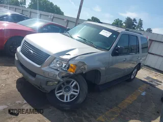 2003 Ford Expedition Special Service z VIN 1FMRU15W43LA75393, wystawiony jako IAAI lot #42218274 z przebiegiem 237 995 mil mil oraz . Historia ofert i sprzedaży dostępna na DreamBid. Obrazek 2.
