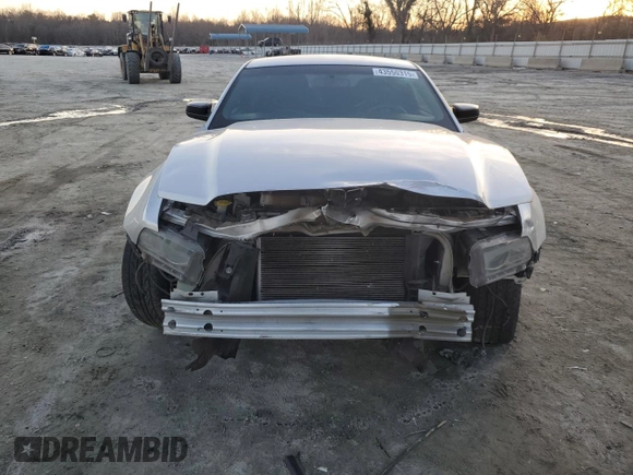 2014 Ford Mustang V6 with VIN 1ZVBP8AM5E5240852, listed as a Copart auction lot 43550315 with 195,614 mi miles and Salvage Title. Bid and sale history available at DreamBid. Image 5.