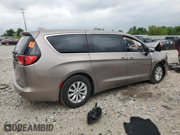 2017 Chrysler Pacifica Touring with VIN 2C4RC1DG6HR610644, listed as a Copart auction lot 63531525 with 92,381 mi miles and Clean title. Bid and sale history available at DreamBid. Image 3.