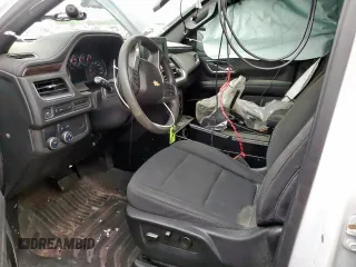 2022 Chevrolet Tahoe z VIN 1GBSCLED5NR233554, wystawiony jako Copart lot #61064025 z przebiegiem Nie podano mil oraz Czysty tytuł • Clean title. Historia ofert i sprzedaży dostępna na DreamBid. Obrazek 7.
