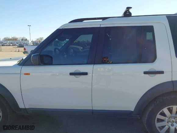 2006 Land Rover LR3 SE with VIN SALAE25456A378131, listed as a IAAI auction lot 41682616 with 172,420 mi miles. Bid and sale history available at carsss.com. Image 6.