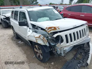 2016 Jeep Patriot Latitude z VIN 1C4NJPFA9GD682004, wystawiony jako IAAI lot #42124310 z przebiegiem 146 396 mil mil oraz . Historia ofert i sprzedaży dostępna na DreamBid. Obrazek 1.