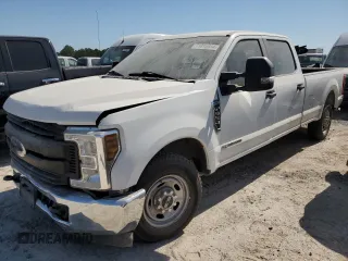 2019 Ford F-350 with VIN 1FT8W3AT3KEF01742, listed as a Copart auction lot 71810954 with 92,873 mi miles and Salvage title. Bid and sale history available at DreamBid. Image 1.