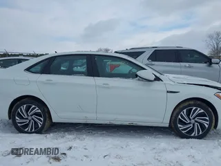2021 Volkswagen Jetta SEL with VIN 3VWE57BU4MM016475, listed as a IAAI auction lot 41350821 with 27,782 mi miles and . Bid and sale history available at DreamBid. Image 12.