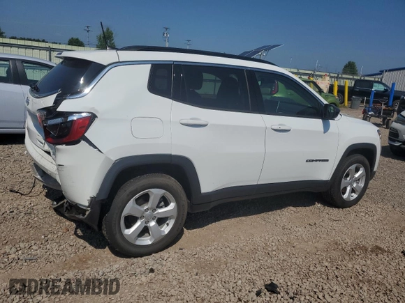 2022 Jeep Compass Latitude z VIN 3C4NJDBB7NT124382, wystawiony jako Copart lot #65059445 z przebiegiem 26 398 mil mil oraz Szkoda całkowita • Salvage title. Historia ofert i sprzedaży dostępna na DreamBid. Obrazek 3.