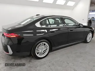 2024 BMW 5 Series 530i xDrive with VIN WBA53FJ09RCS45550, listed as a Copart auction lot 49742815 with 16,478 mi miles and Clean Title. Bid and sale history available at carsss.com. Image 3.