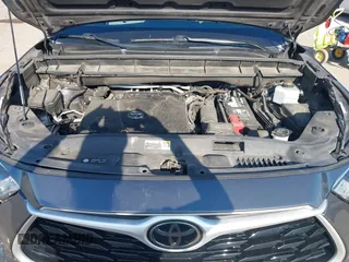 2021 Toyota Highlander L with VIN 5TDZZRAH4MS068164, listed as a IAAI auction lot 42324216 with 257,056 mi miles and . Bid and sale history available at DreamBid. Image 10.