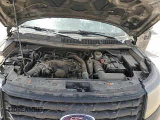 2017 Ford Police Interceptor Utility z VIN 1FM5K8AT7HGD60193, wystawiony jako Copart lot #46113325 z przebiegiem 135 014 mil mil oraz Szkoda całkowita • Salvage title. Historia ofert i sprzedaży dostępna na DreamBid. Obrazek 12.