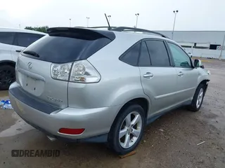 2008 Lexus RX 350 with VIN 2T2GK31U78C052640, listed as a IAAI auction lot 40298330 with 101,682 mi miles and . Bid and sale history available at DreamBid. Image 4.