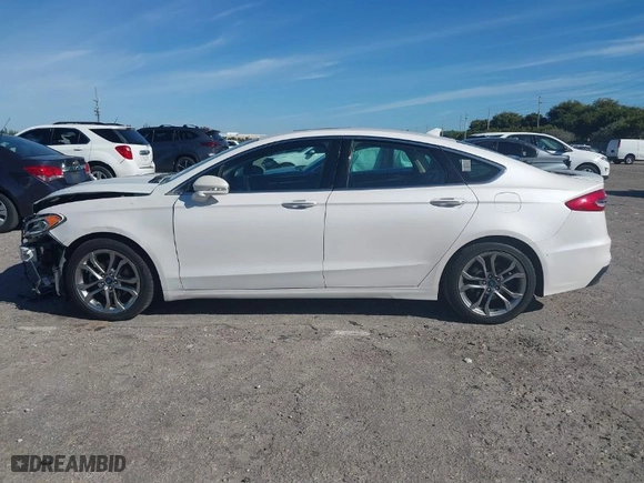2020 Ford Fusion Hybrid Titanium with VIN 3FA6P0RU4LR182226, listed as a IAAI auction lot 41748021 with 69,234 mi miles. Bid and sale history available at carsss.com. Image 14.