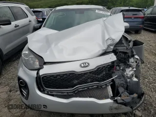 2018 Kia Sportage LX z VIN KNDPMCAC4J7446934, wystawiony jako Copart lot #53712435 z przebiegiem 72 974 mil mil oraz Szkoda całkowita • Salvage title. Historia ofert i sprzedaży dostępna na DreamBid. Obrazek 5.