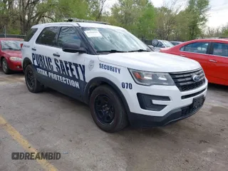 2017 Ford Police Interceptor Utility z VIN 1FM5K8AR9HGB92870, wystawiony jako IAAI lot #41998262 z przebiegiem 131 343 mil mil oraz . Historia ofert i sprzedaży dostępna na DreamBid. Obrazek 1.