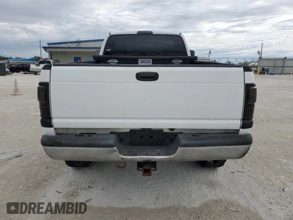 1995 Dodge 2500 with VIN 1B7KF26C9SS304696, listed as a Copart auction lot 46612625 with 217,760 mi miles and Salvage Title. Bid and sale history available at carsss.com. Image 6.