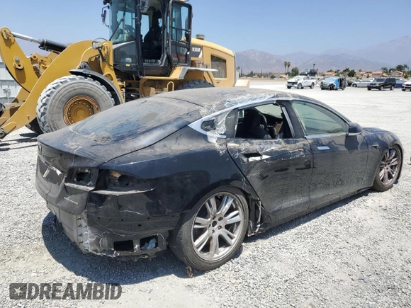 2020 Tesla Model S Long Range z VIN 5YJSA1E29LF415944, wystawiony jako Copart lot #65743095 z przebiegiem 44 216 mil mil oraz Czysty tytuł • Clean title. Historia ofert i sprzedaży dostępna na DreamBid. Obrazek 3.
