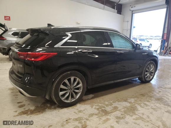 2021 Infiniti QX50 LUXE with VIN 3PCAJ5BA3MF105823, listed as a Copart auction lot 88123505 with 127,635 mi miles and Salvage Title. Bid and sale history available at carsss.com. Image 3.