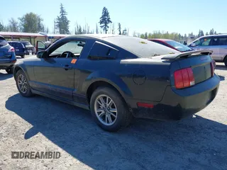 2005 Ford Mustang Deluxe with VIN 1ZVFT80N455171384, listed as a IAAI auction lot 42068853 with 258,491 mi miles. Bid and sale history available at carsss.com. Image 3.