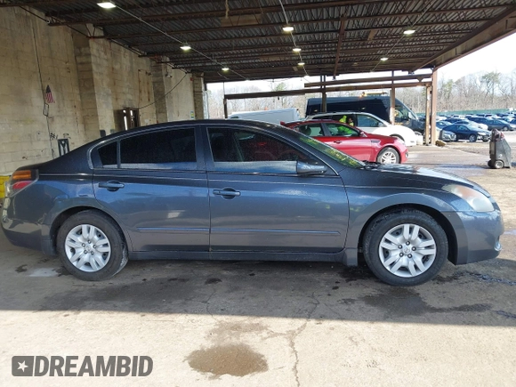 2009 Nissan Altima 2.5 SL with VIN 1N4AL21EX9N404219, listed as a IAAI auction lot 41979555 with 160,477 mi miles. Bid and sale history available at carsss.com. Image 13.