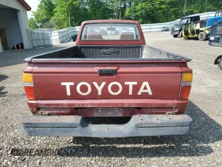 1986 Toyota Pickup с VIN JT4RN55R2G0227195, выставлен на аукционе Copart как лот 60195645 с пробегом 88 825 миль миль и Чистый • Clean title. История ставок и продаж доступна на DreamBid. Изображение 6.